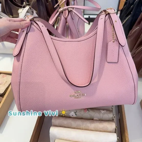 良品 990 Coach Signater handbag Pink Gold Coach Signature Monogram Handbag - Elegant Canvas & Leather